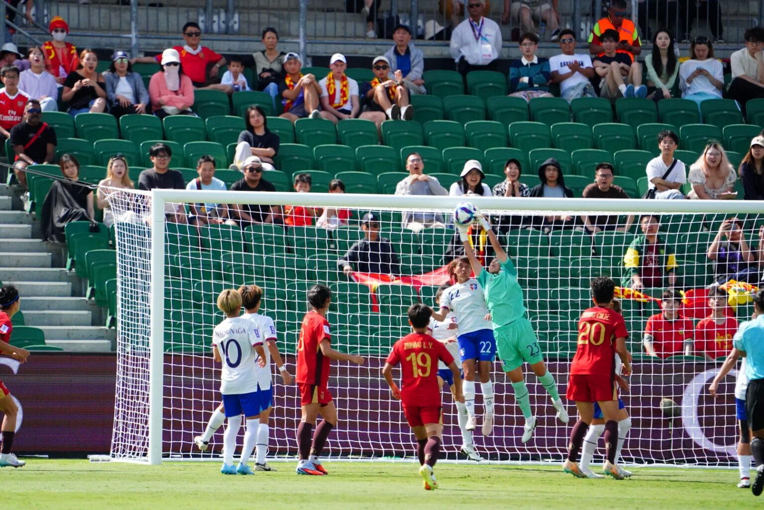 九游官网-中国台北女足门将程思瑜:输球感到失落,下一场我们会赢下来